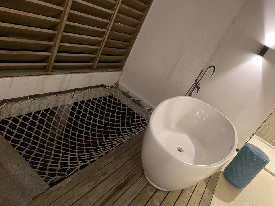 Zimmer ROBINSON NOONU