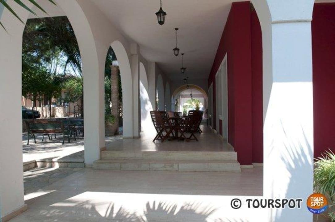 Gartenanlage Porto Koukla Beach