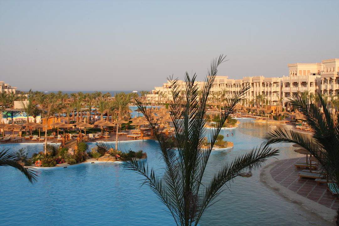 Утро Pickalbatros Palace Resort