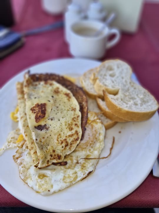 Gastro Terrace Elite Resort