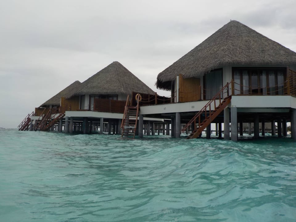 Villenabgang vom Meer her Adaaran Prestige Water Villas - Premium All Inclusive