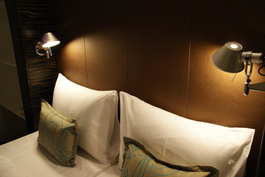 Super King Size Bett Motel One Wien Westbahnhof