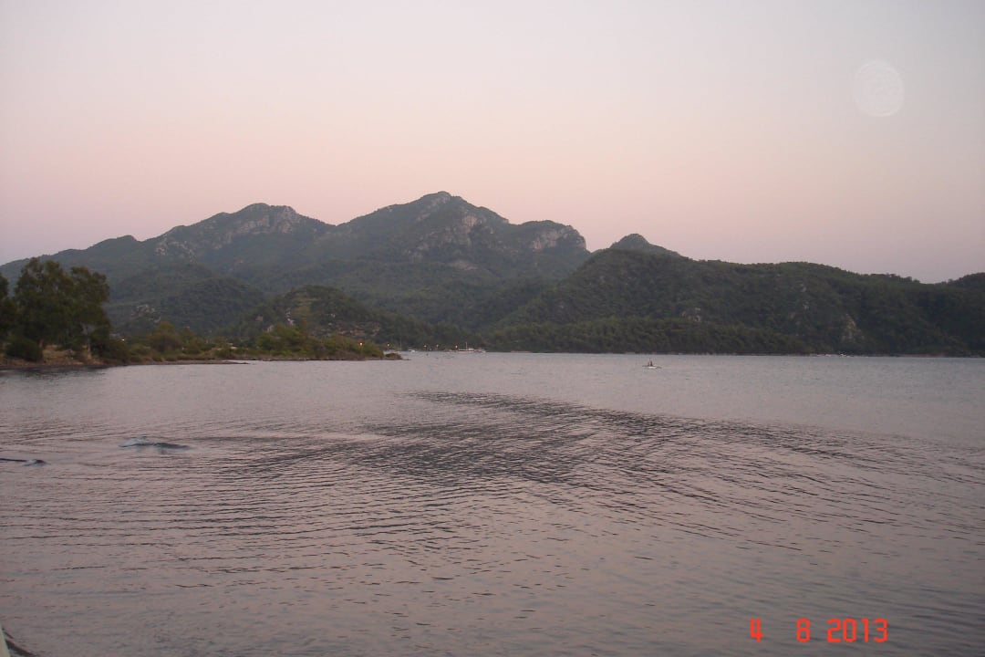 Widok z pomostu Fortezza Beach Resort