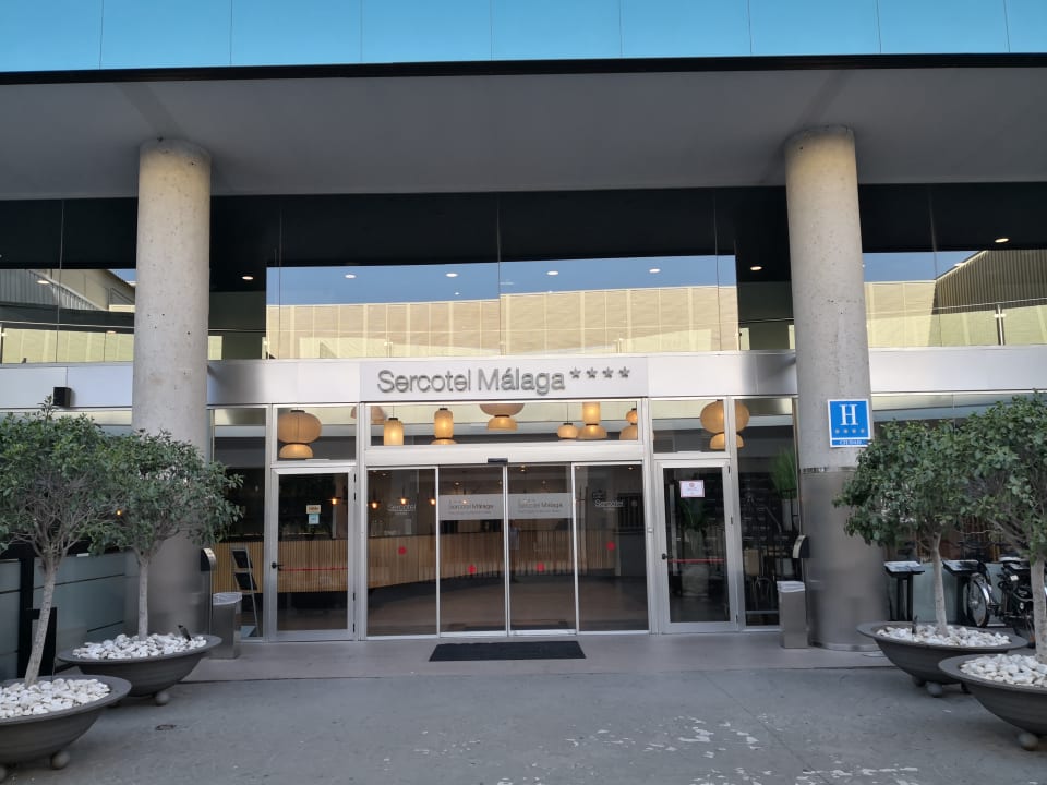 Außenansicht Eurostars Málaga