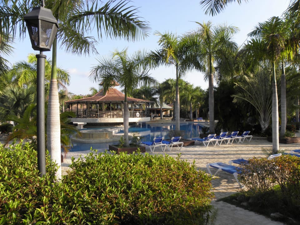 Pool und Bar Margarita Villas Bavaro Resort & Spa