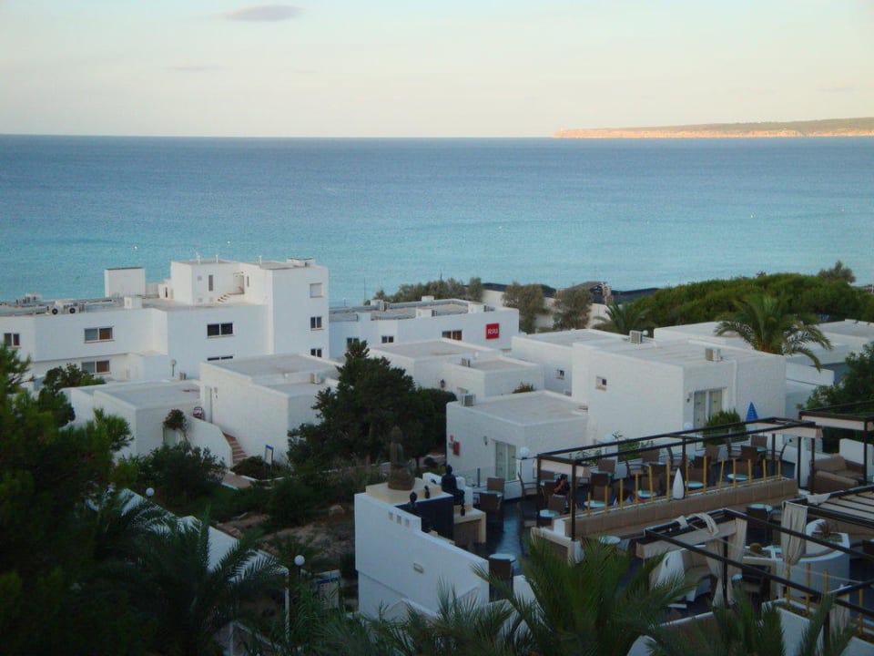 Blick vom Riu 1 über  Bungalows und Riu 1 Hotel Riu Palace La Mola