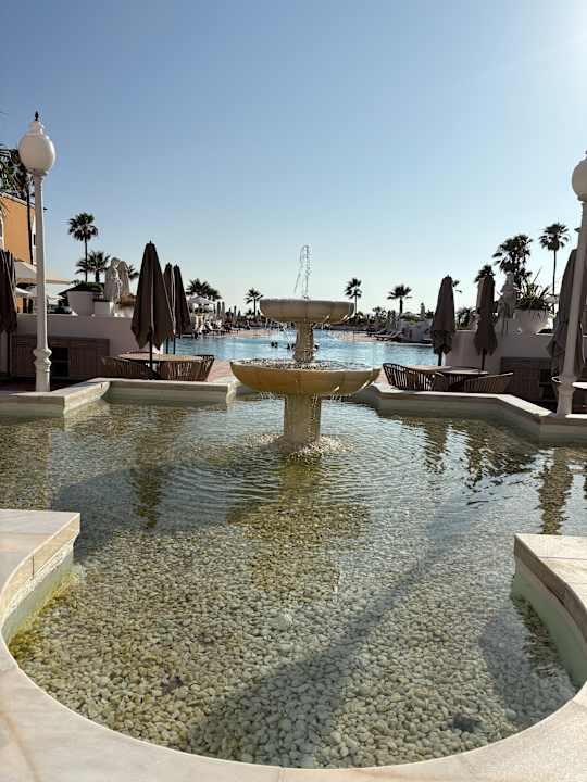 Pool Palacio de Sancti Petri Gran Meliá