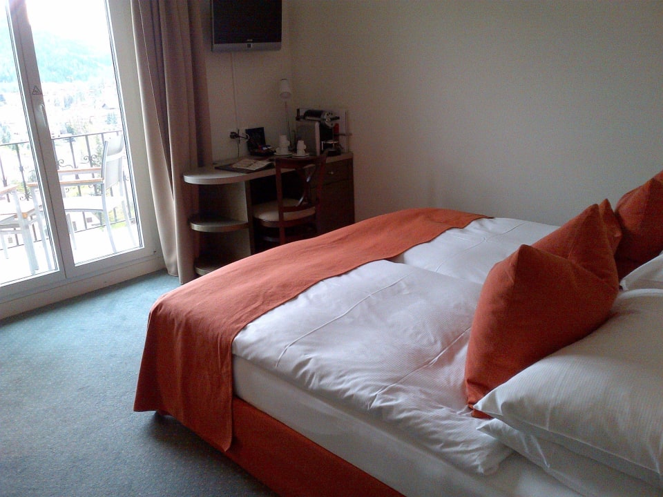 Komfortables Bett Hotel Schweizerhof St. Moritz