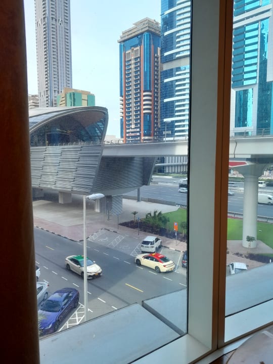 Ausblick Rose Rayhaan by Rotana