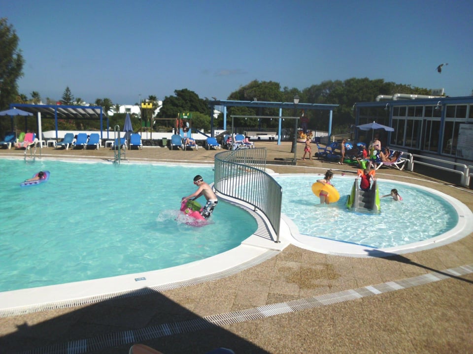 Pool und Kinderbecken Hotel Hyde Park Lane