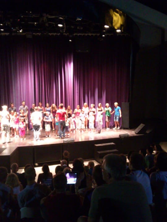 Amphie-Theater, abendliche Mini-Disco mit den Kindern Club Grand Side