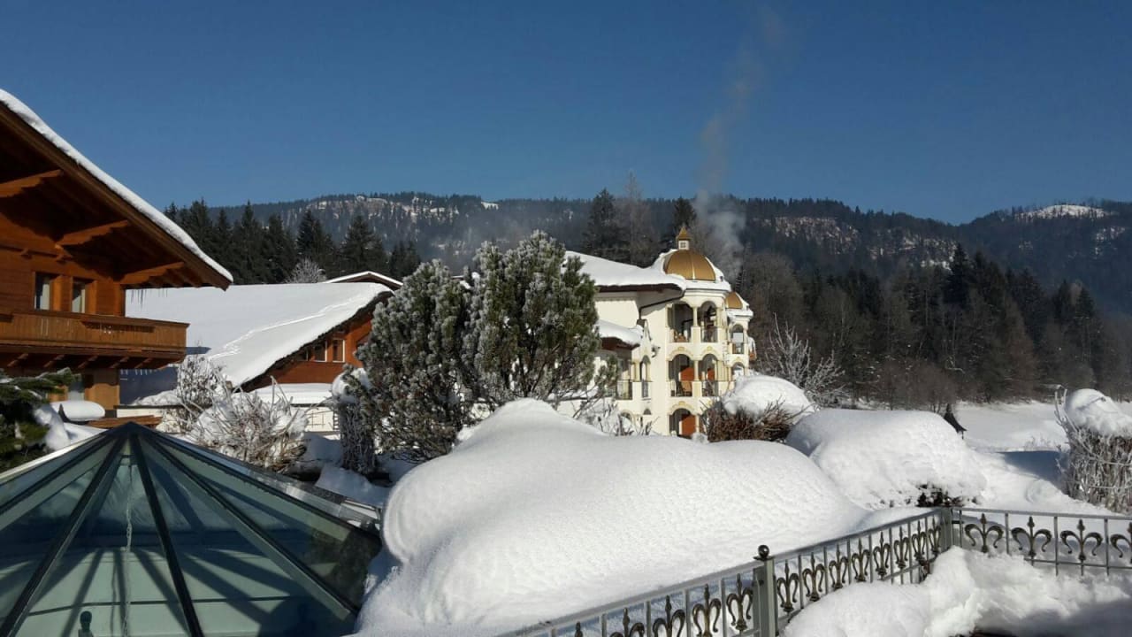 Winterlicher Anblick Romantikschlössl Wohlfühlresort Peternhof