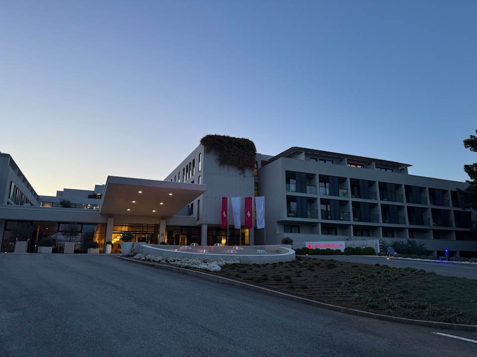 Außenansicht Hotel Parentium Plava Laguna