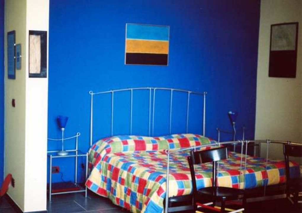 Suite Mondrian La Casa degli Artisti B&B