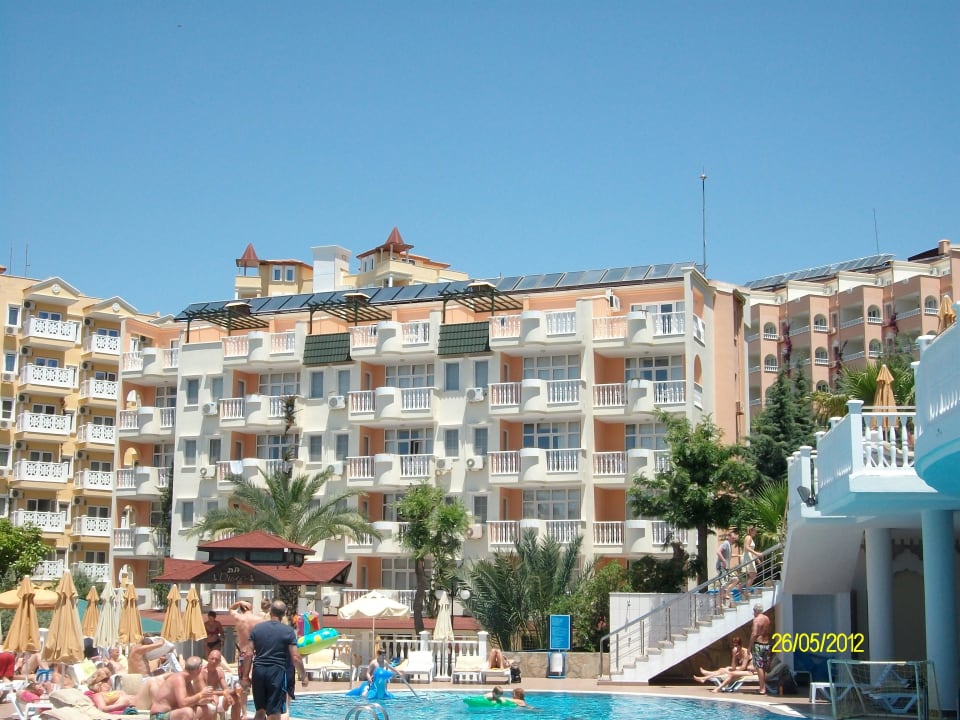 Blick auf Block Finnland Hotel Club Paradiso