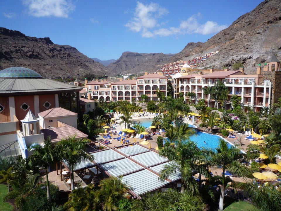 Blick auf 1. Pool Hotel Cordial Mogán Playa
