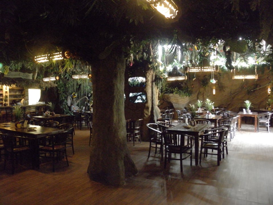 Restaurant im Dschungelland Ferienwohnungen Ferienpark Weissenhäuser Strand
