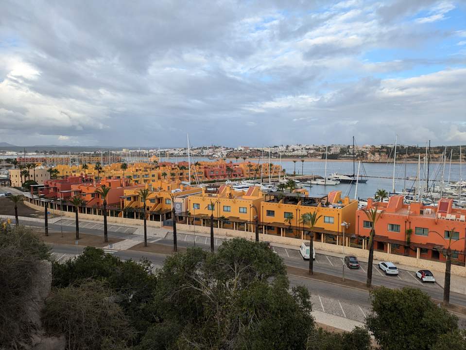 Außenansicht NH Marina Portimão Resort