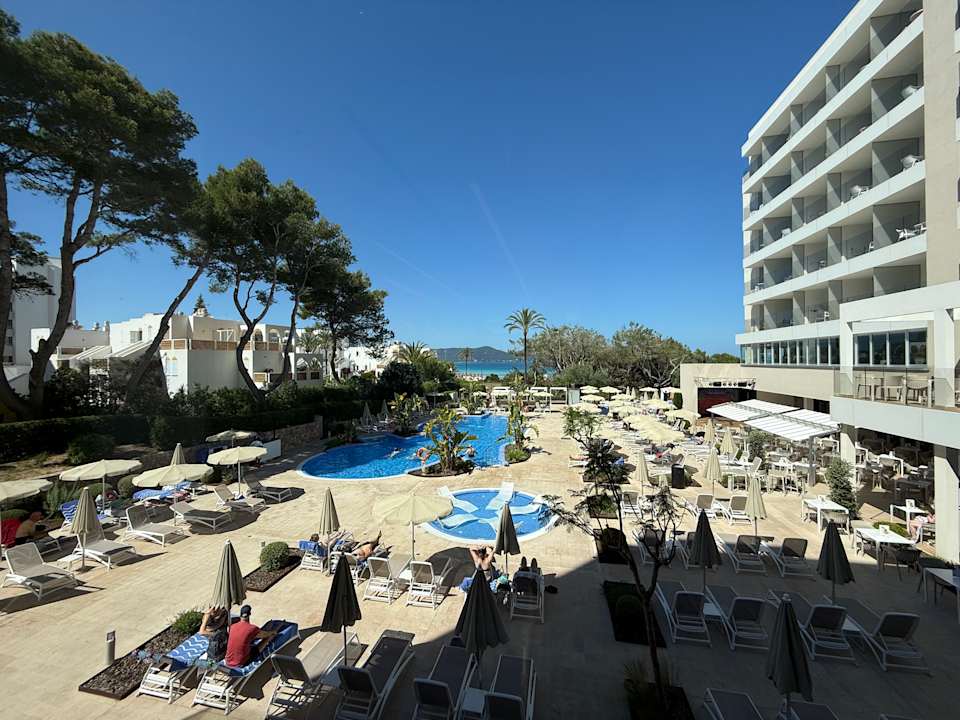 Pool Hipotels Bahía Cala Millor