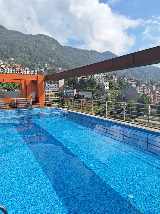 Pool Gorkha Garden Hotel