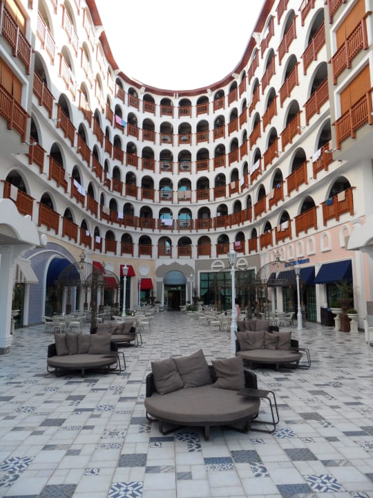 Auf der Terrasse Quattro Beach Spa & Resort