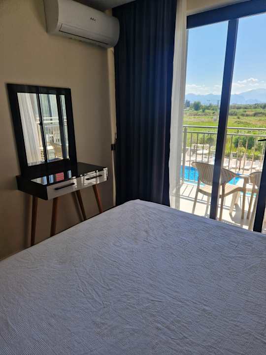 Zimmer Laristone Suite Spa Hotel