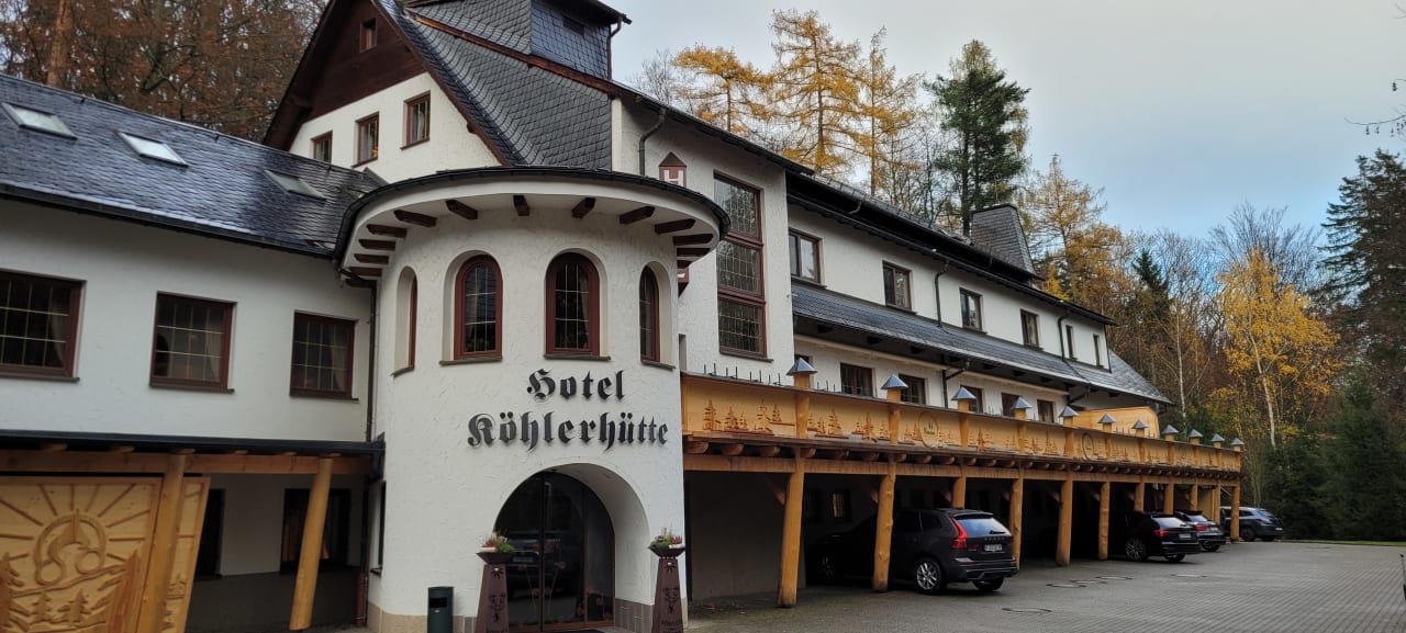 Außenansicht Hotel & Restaurant Köhlerhütte - Fürstenbrunn
