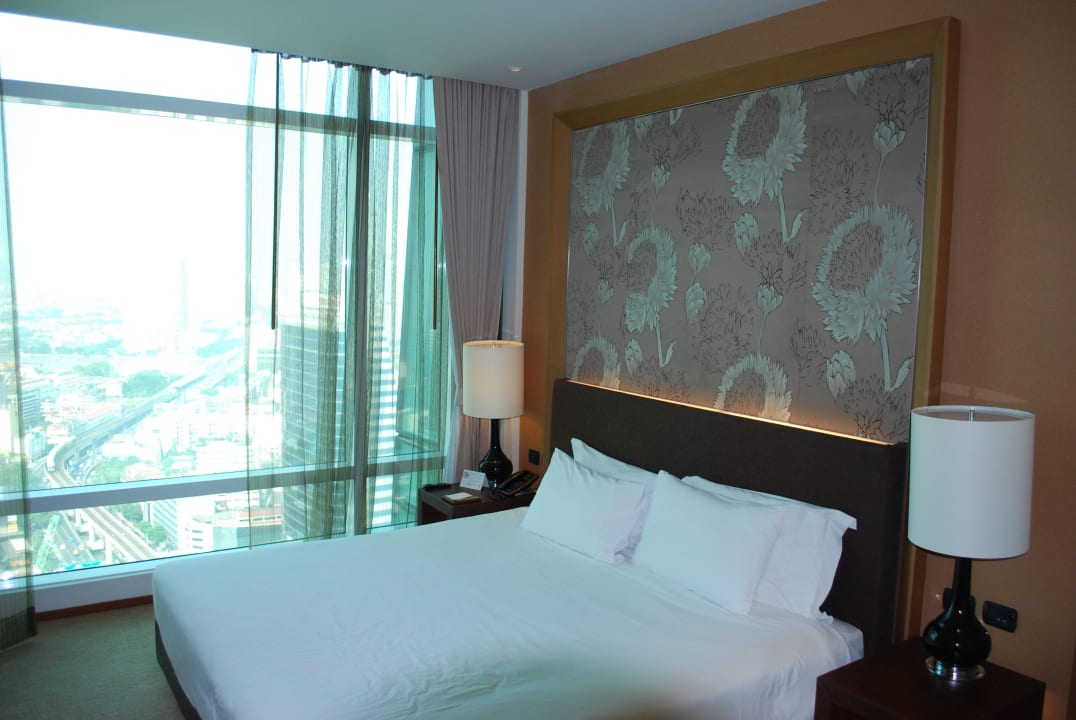 1 Eastin Grand Hotel Sathorn