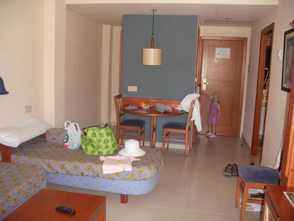 Geräumiges Wohnzimmer Zafiro Bahia