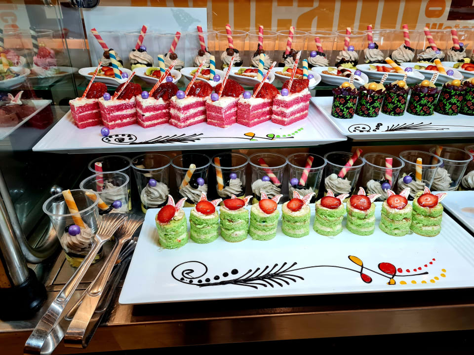 Gastro Three Corners Sea Beach Resort