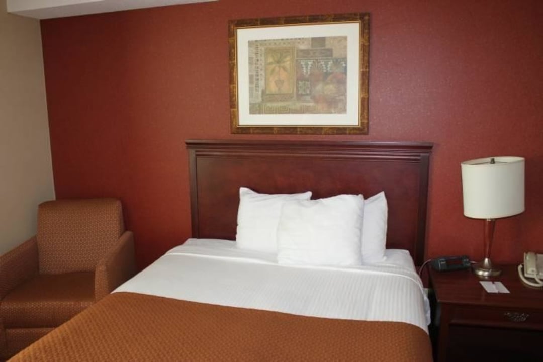 Zimmer Hotel Ramada Inn by the Falls