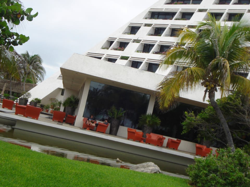 Grand Oasis The Pyramid at Grand Oasis