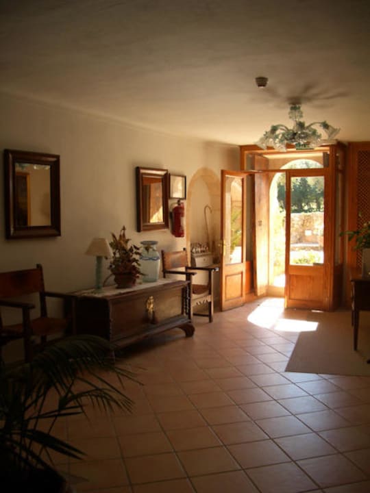 Innenansicht Foyer Hotel Sa Galera