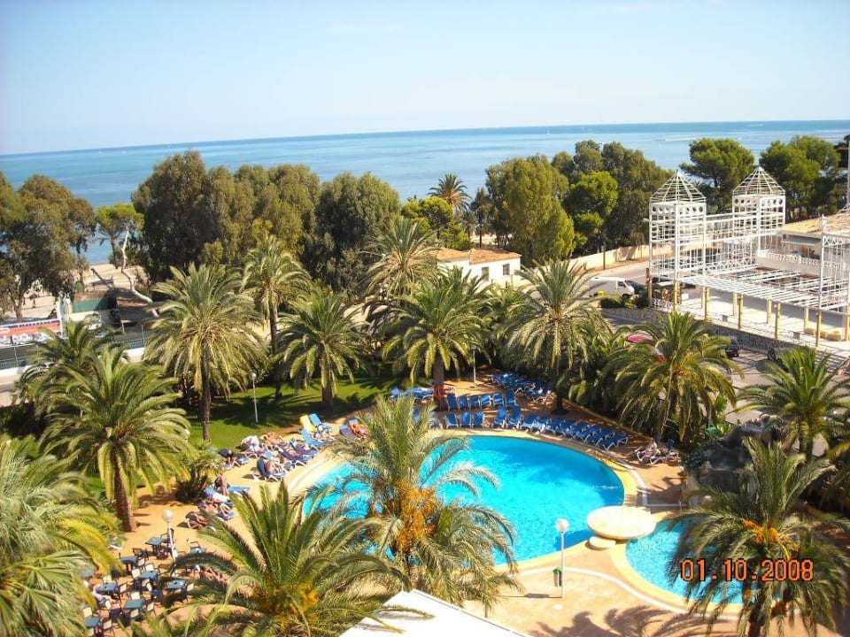 Basen i ogród - Schwimmbad und Garten Hotel Port Denia