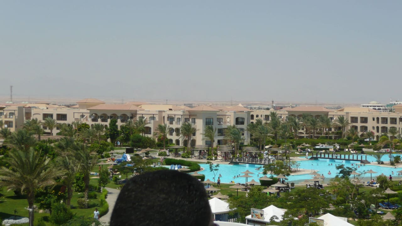 Gardenanlage und Pool von oben JAZ Aquamarine Resort
