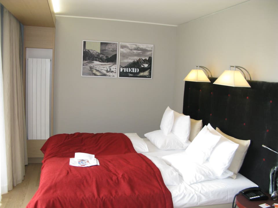 Schlafzimmer ohne Fernseher Suite aja Bergresort Werfenweng