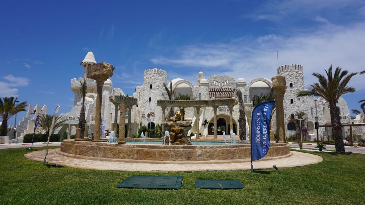 Eingang zum Hotel ROBINSON DJERBA BAHIYA