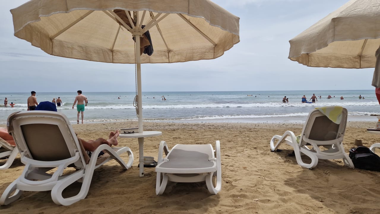 Strand Melas Resort Hotel