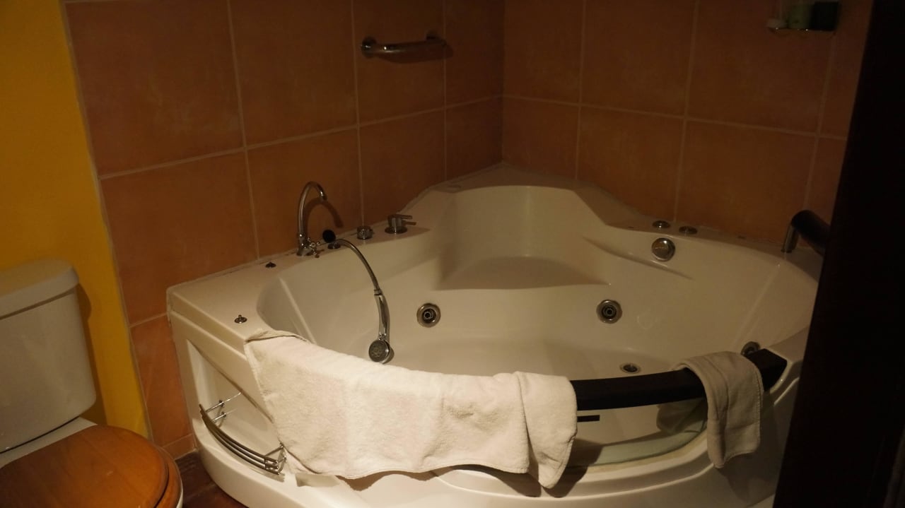 Bad Mansion Santa Isabella