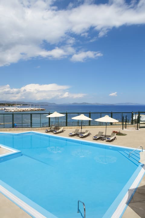Pool Ramada by Wyndham Athens Attica Riviera