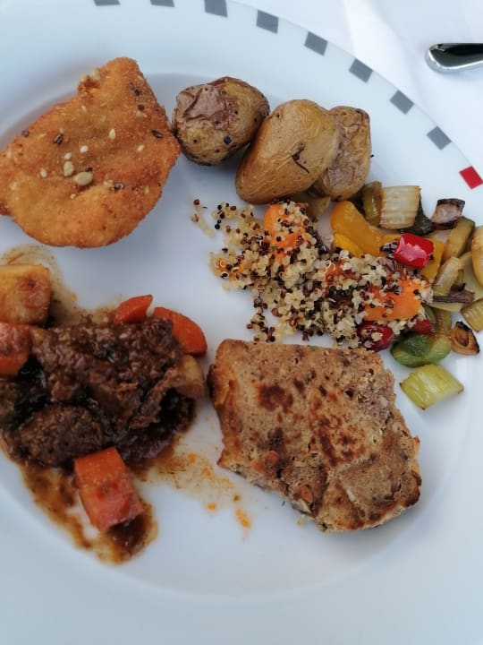 Gastro All In Red Thermenhotel