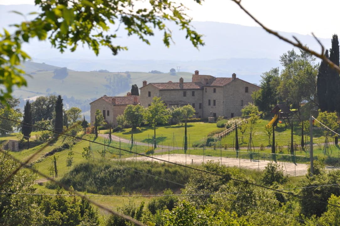 Blick von der Schotterstraße Appartements Borgo Del Grillo