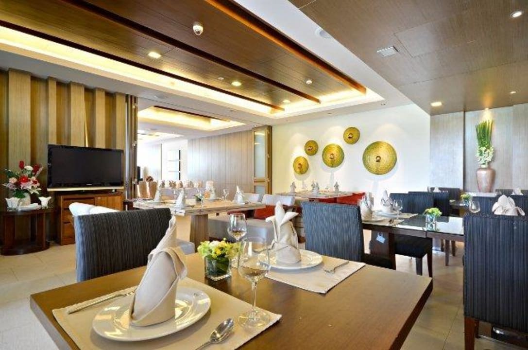 Palm Breeze Hotel Summit Windmill Golf Residence