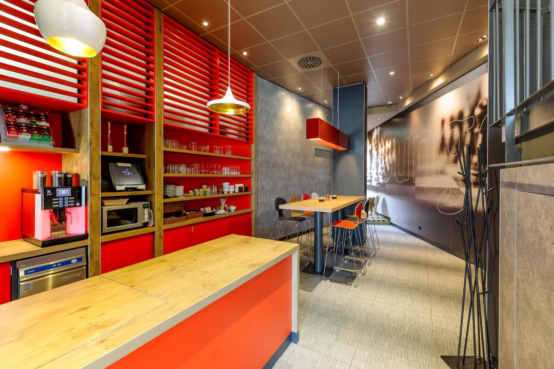 Bar Blick Richtung Lounge Ibis Jena City