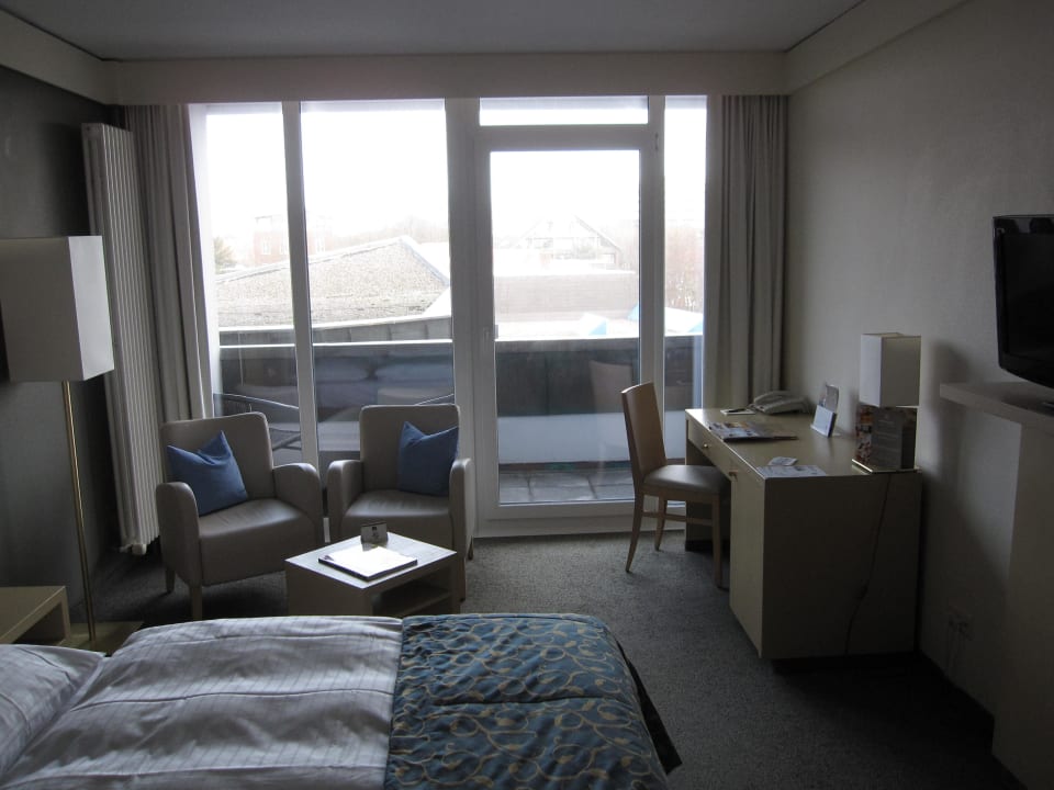 Blick ins Zimmer ambassador hotel & spa