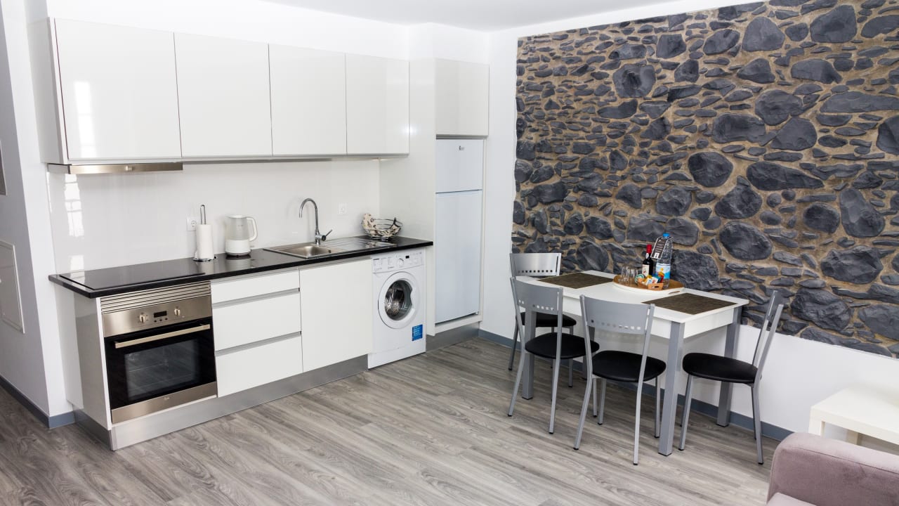 Zimmer Apartamentos Funchal by Petit Hotels