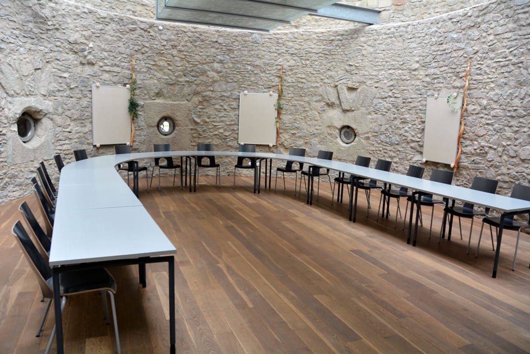 Zehntscheune auf Burg Lichtenberg Jugendherberge Burg Lichtenberg