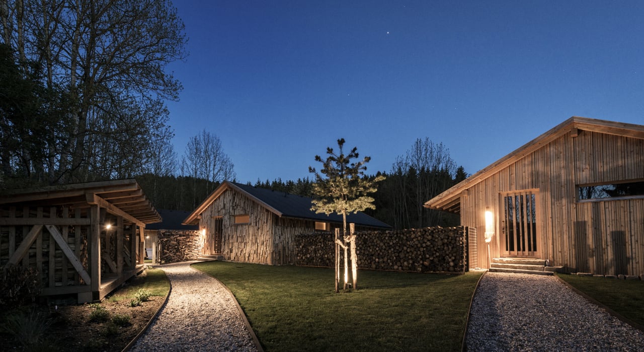 Außenansicht FORSTGUT Luxuschalets