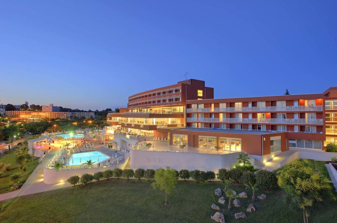 Außenansicht Hotel Albatros Plava Laguna
