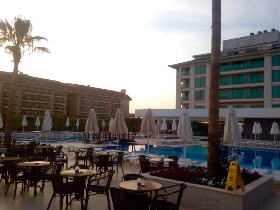 Am Abend Armas Life Belek